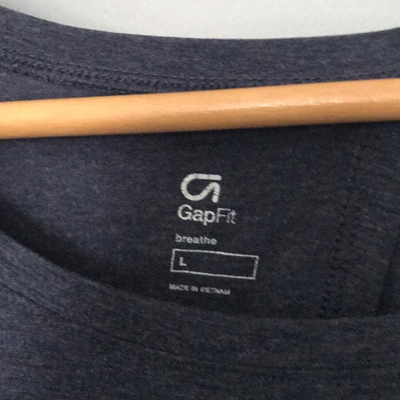 Gapfit breathe blue open back shirt - Picture 2 of 4